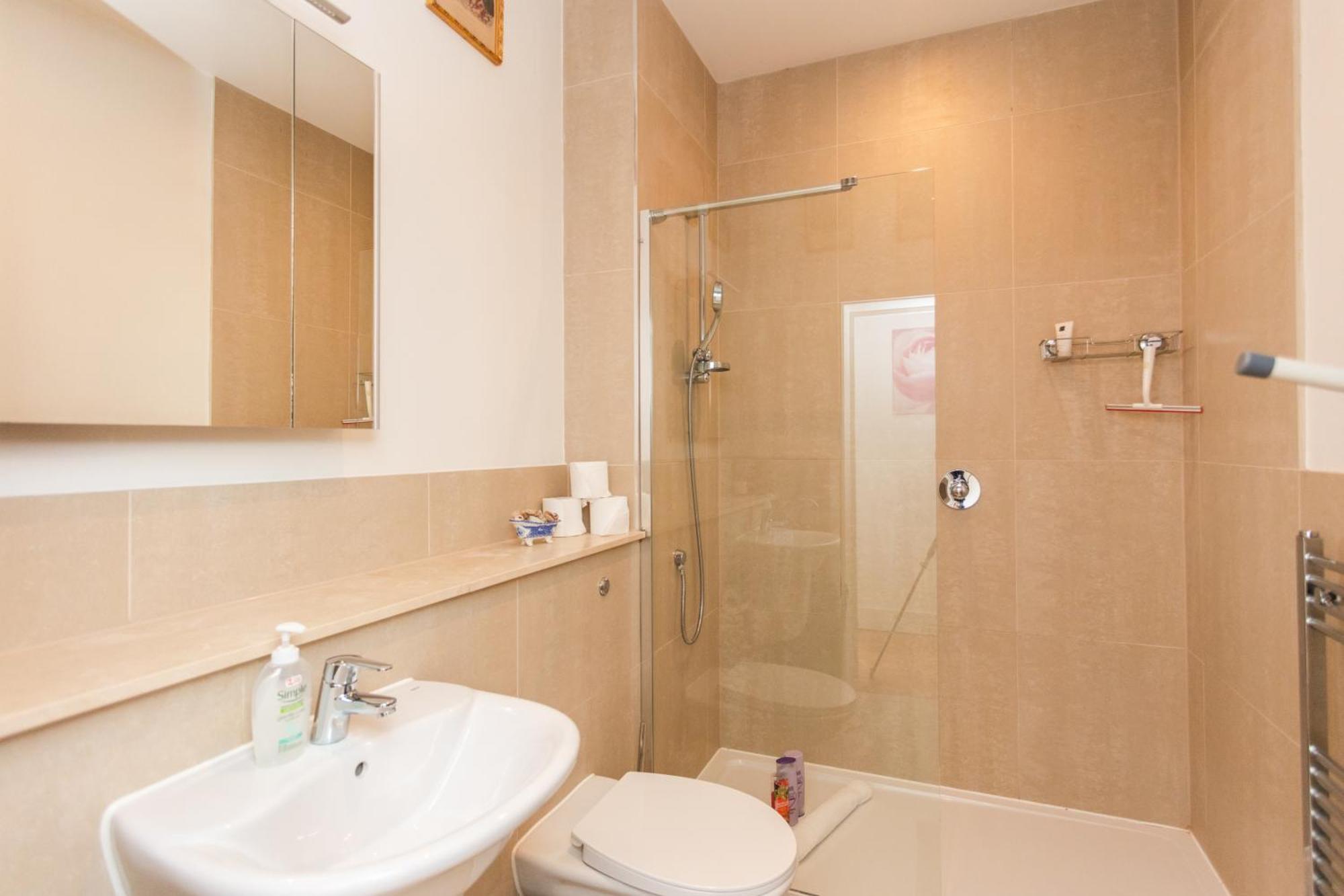 Homely 1 Bedroom Apartment In The Heart Of Vibrant Camden Londres Extérieur photo